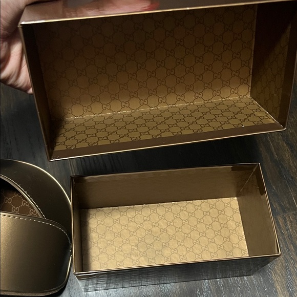 Gucci Brown Sunglasses Case with Box & cleaning cloth Unisex - Picture 7 of 9